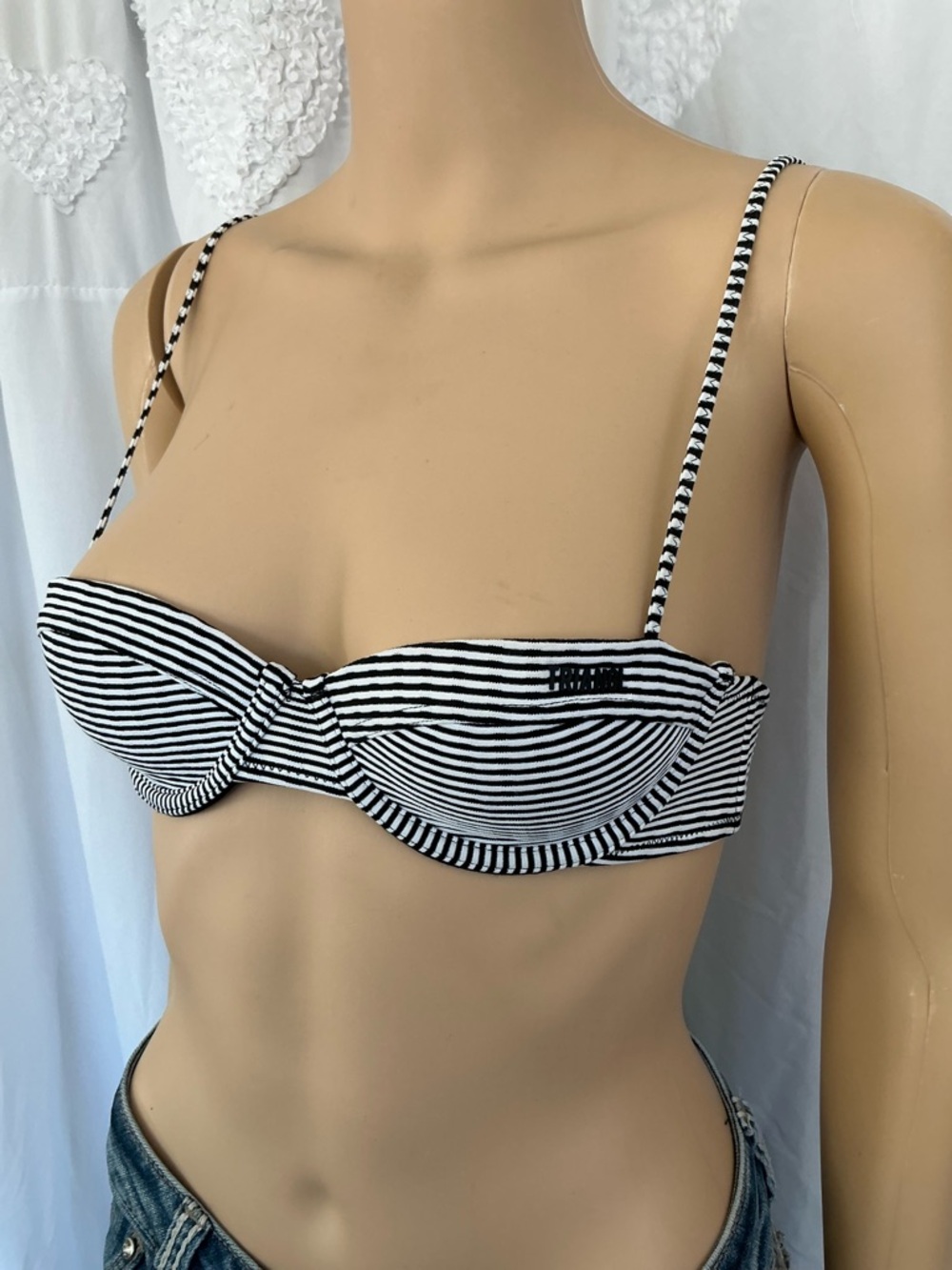 triangl swimwear Black & White Striped Bikini Top Only Size XXS